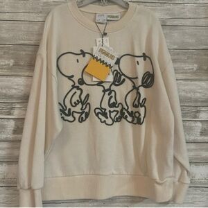 Zara girls peanuts Sweater